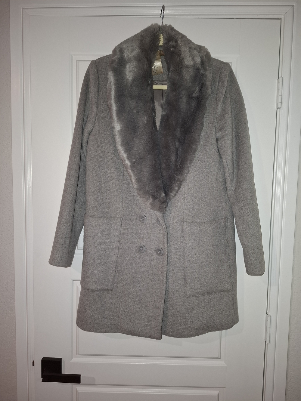 Forever 21 Gray Faux-Fur Collar Pea Coat